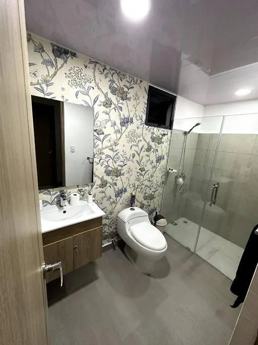 아파트 Premium Space In Santiago- 5 Min Away From Airport 산티아고 데 로스 카바예로스