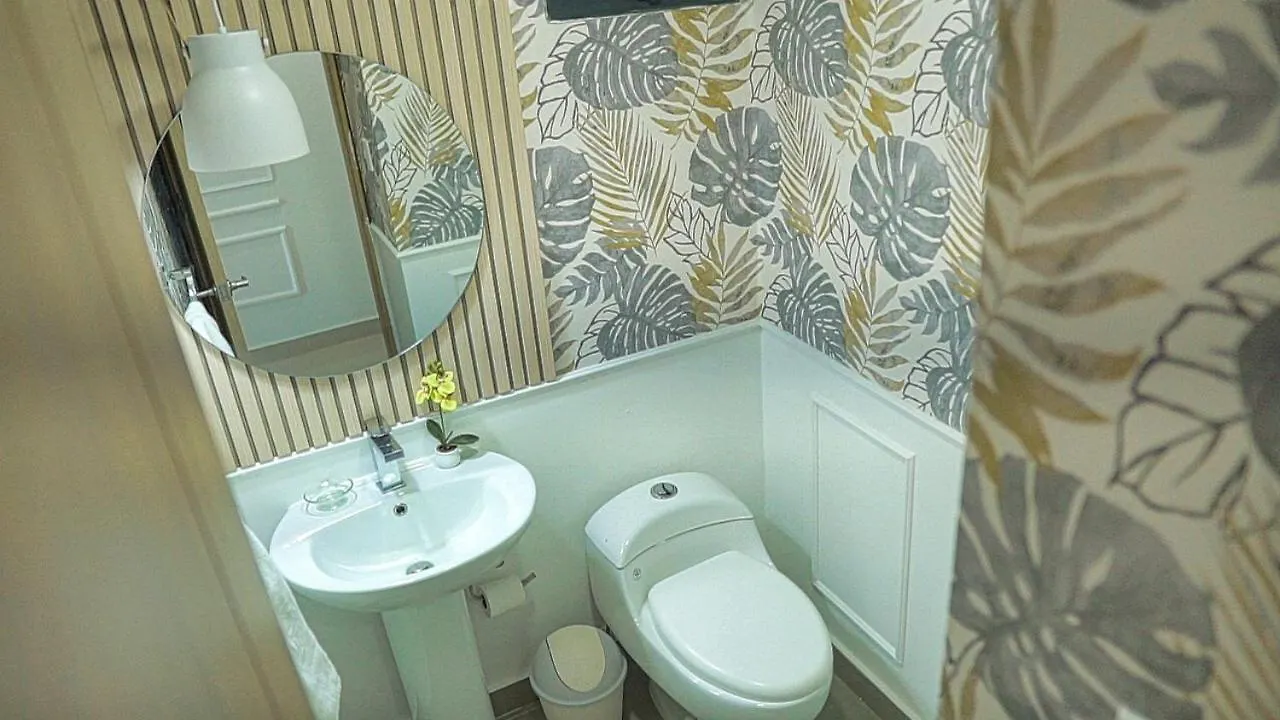Premium Space In Santiago- 5 Min Away From Airport 산티아고 데 로스 카바예로스