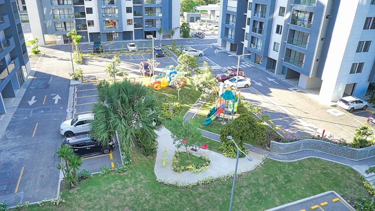 Premium Space In Santiago- 5 Min Away From Airport 산티아고 데 로스 카바예로스 아파트